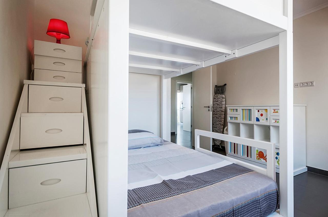 Amazing Apartment In Кошта-да-Капарика Экстерьер фото