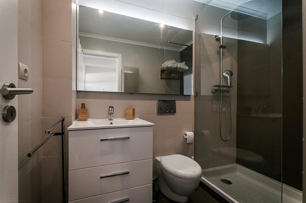 Amazing Apartment In Кошта-да-Капарика Экстерьер фото
